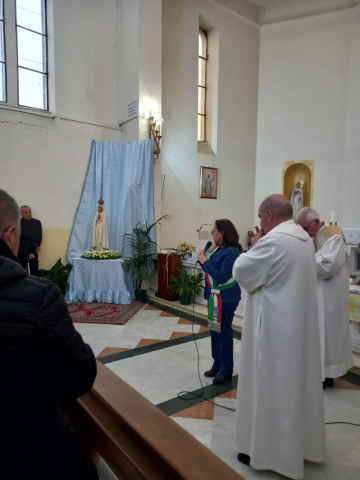 Statua Madonna di Fatima arriva a Sant'Anna, l'accoglienza del Sindaco